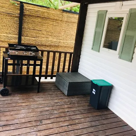 Mobil-home Sur Terrain Prive Campsite *