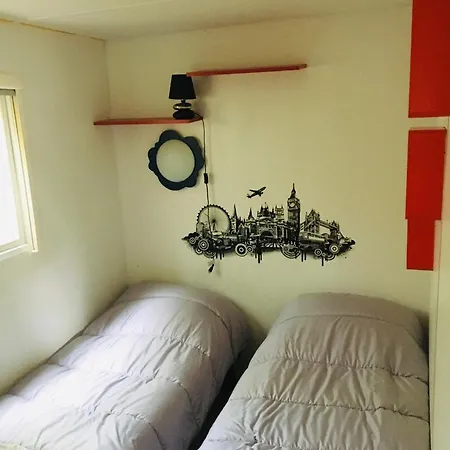 Mobil-home Sur Terrain Prive *