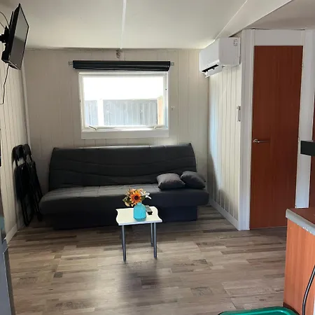 Mobil-home Sur Terrain Prive *