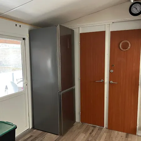 Kemp Mobil-home Sur Terrain Prive